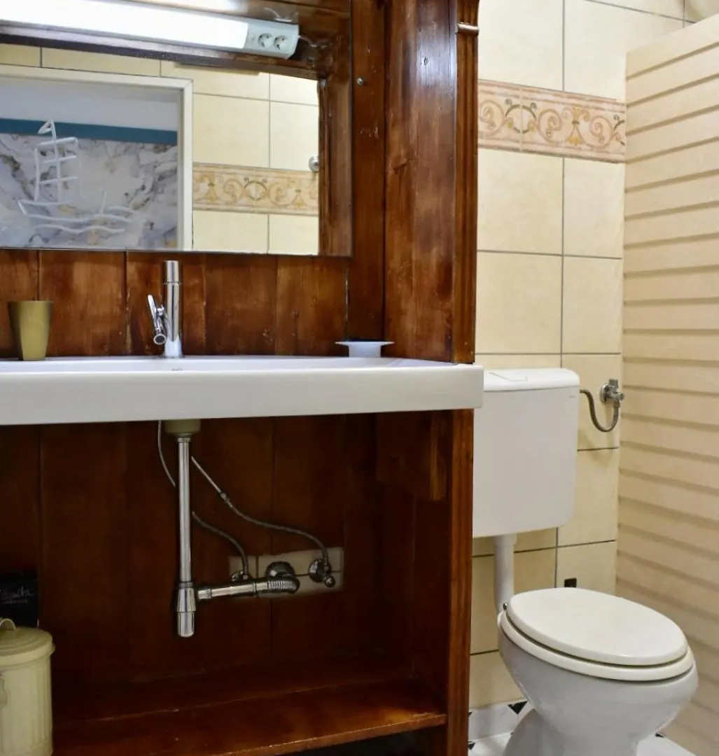 Apartments Villa Anna Baška 0*,  Kroatien